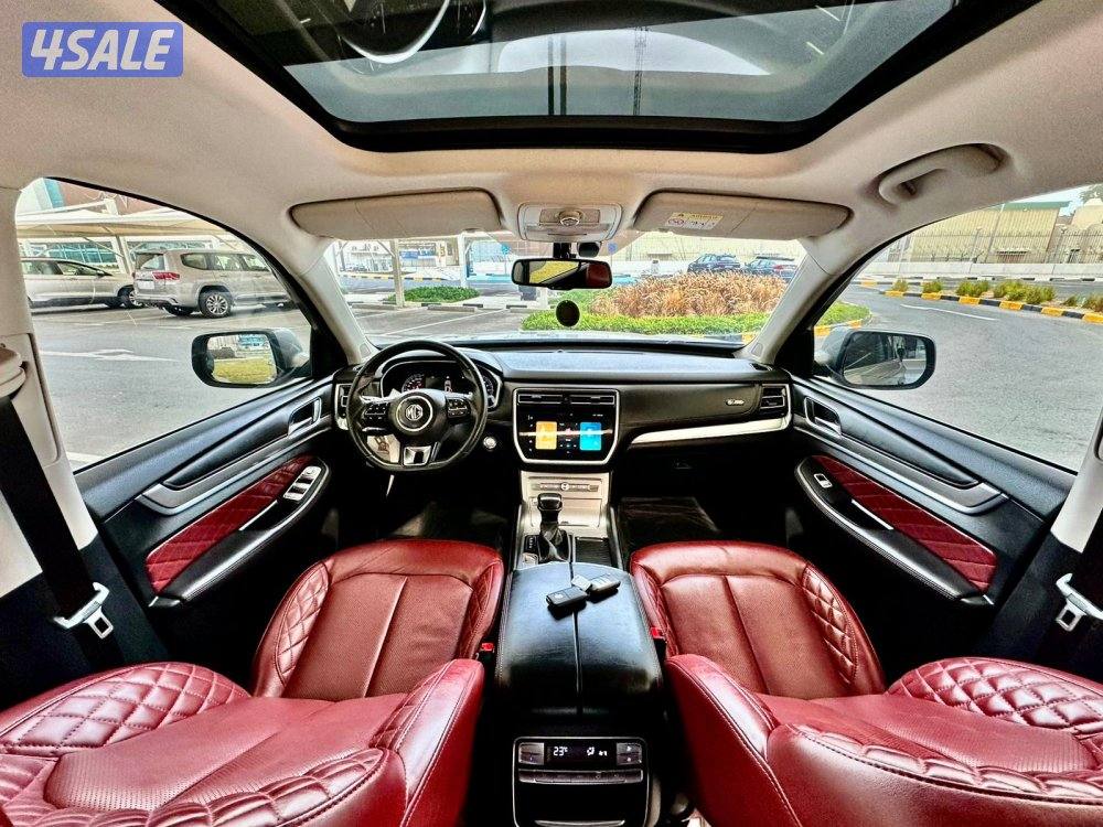 ًMG RX8 - الموديل:2024 - العداد:7210