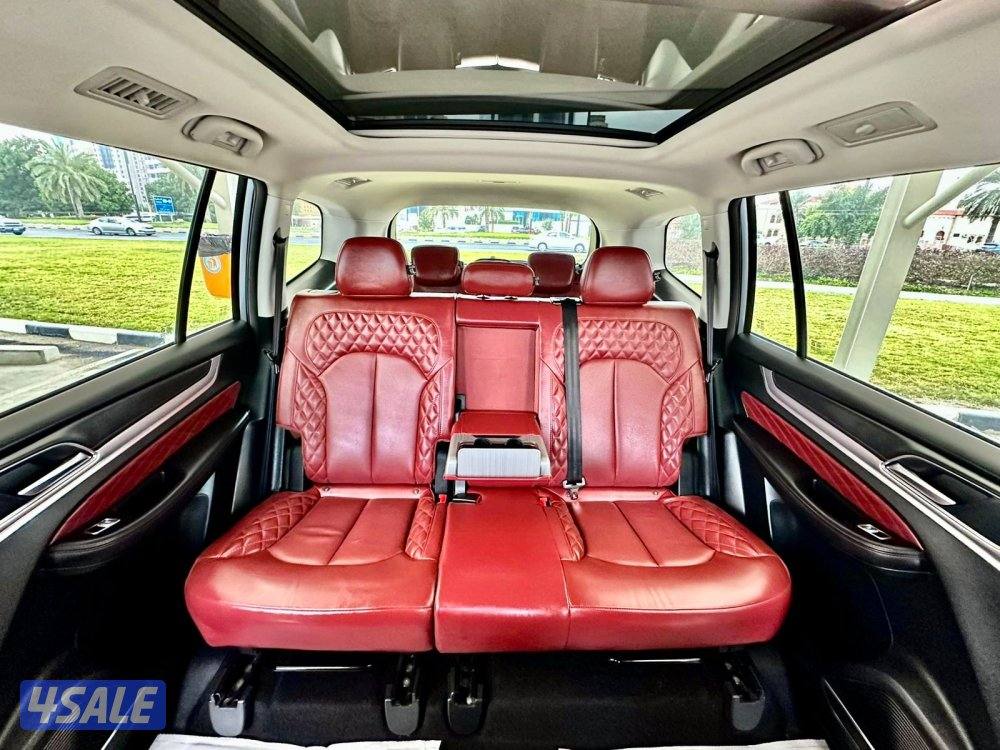 ًMG RX8 - الموديل:2024 - العداد:7211