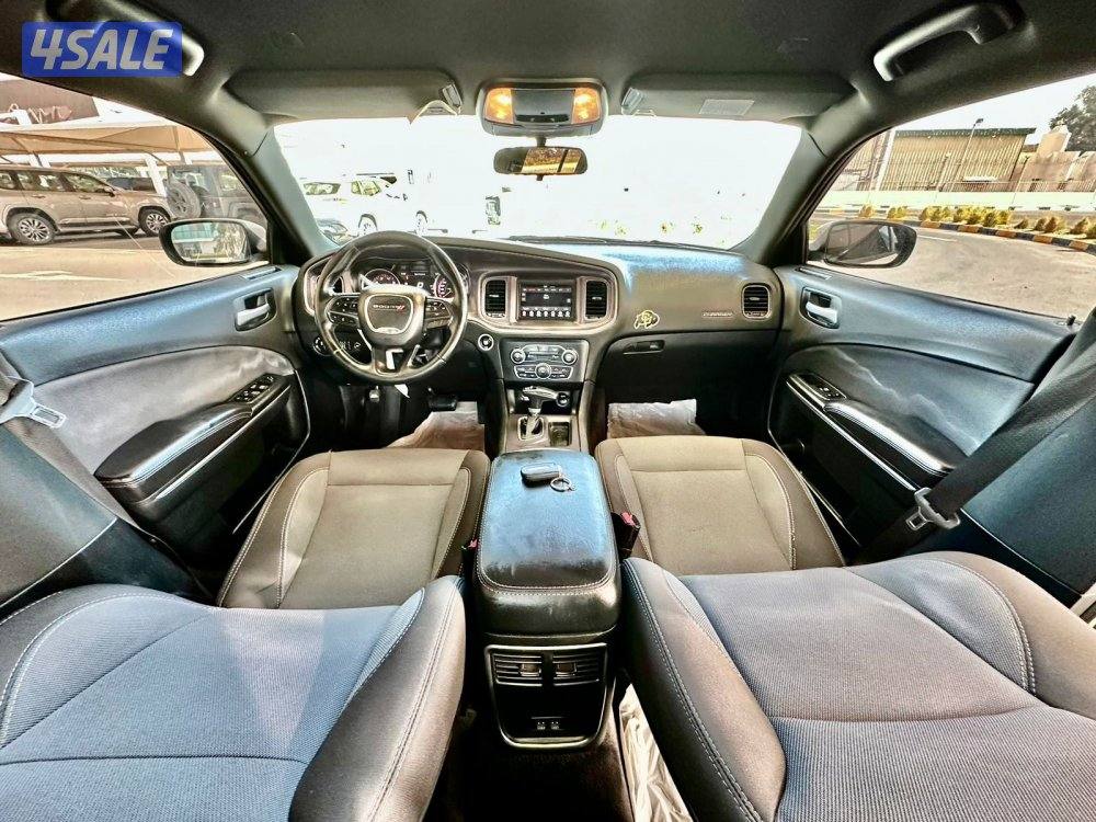 دودج تشارجر - الموديل:2018 - العداد:21410