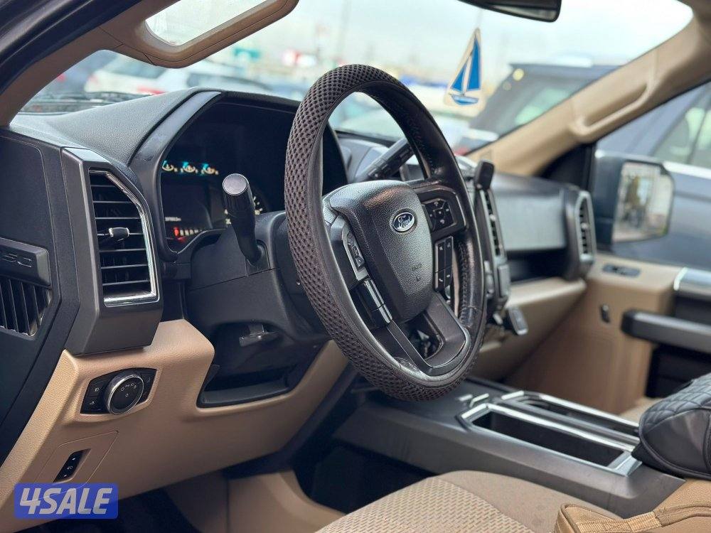 نوع السياره : فورد F150 
الموديل : 2016
العداد : 296 ألف
الحاله : شرط6