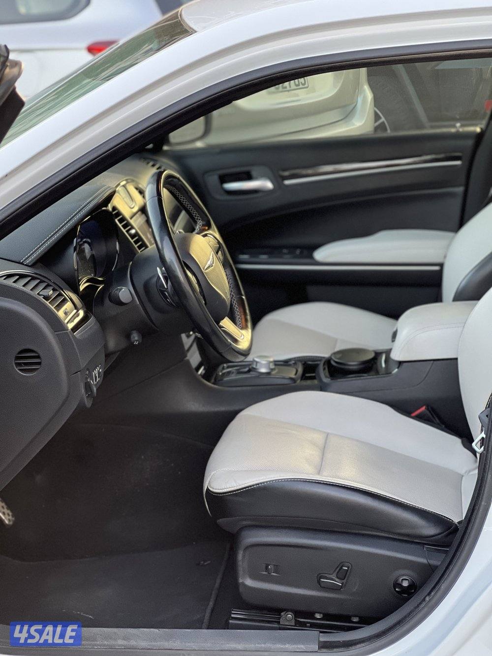 للبيع كرايزلر أبيض13