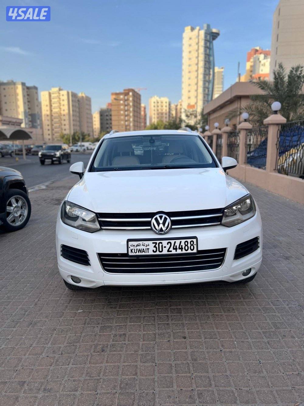 طوارق 2014 لون ابيض2