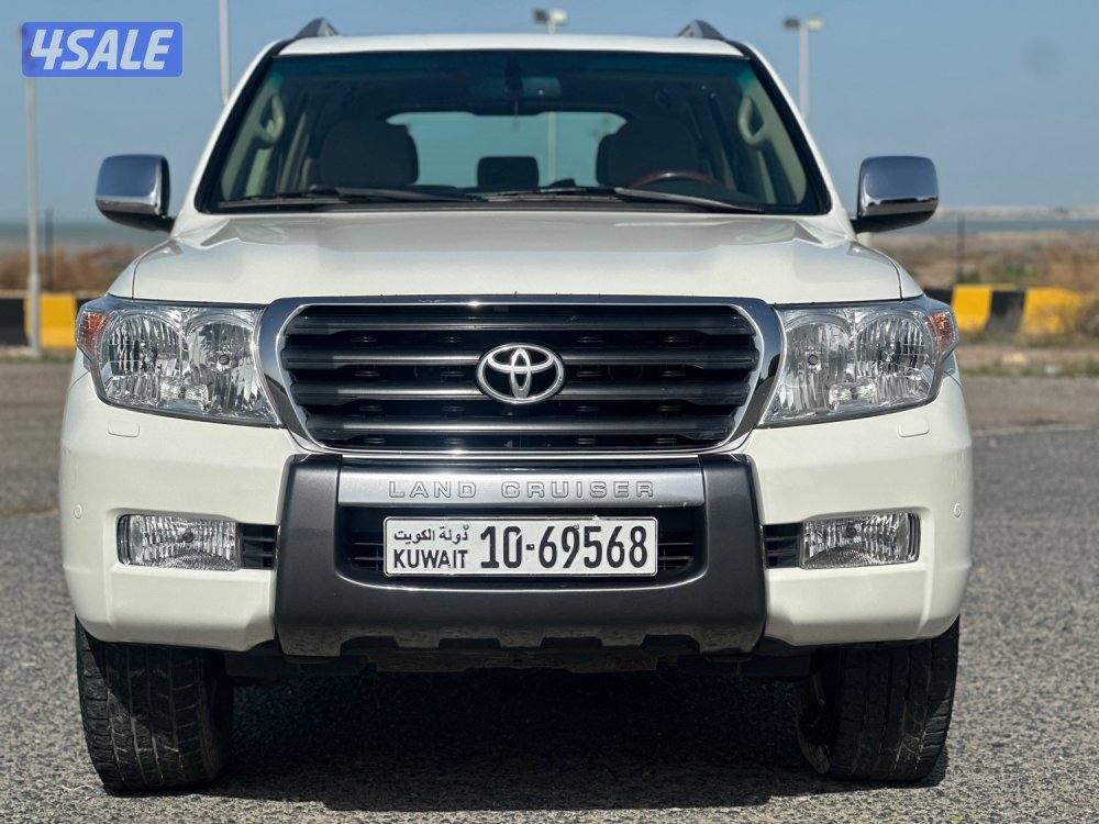 للبيع لاندكروزر GXR ماشي ٢٦٠ الف كيلو2