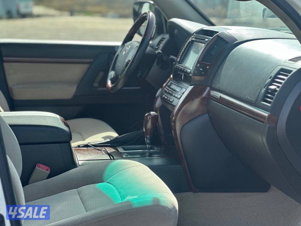 للبيع لاندكروزر GXR ماشي ٢٦٠ الف كيلو4