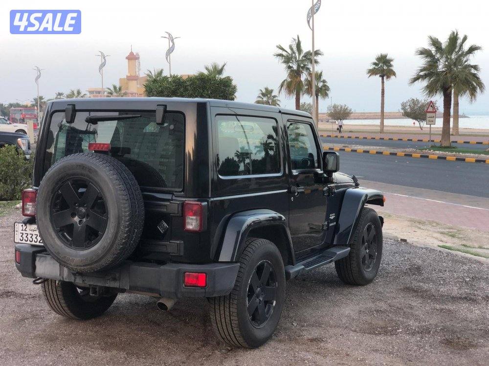 للبيع جيب رانجلر موديل 20123