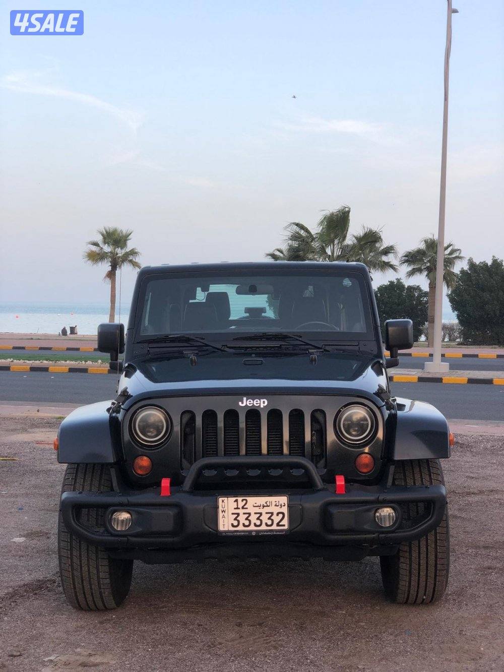 للبيع جيب رانجلر موديل 20126