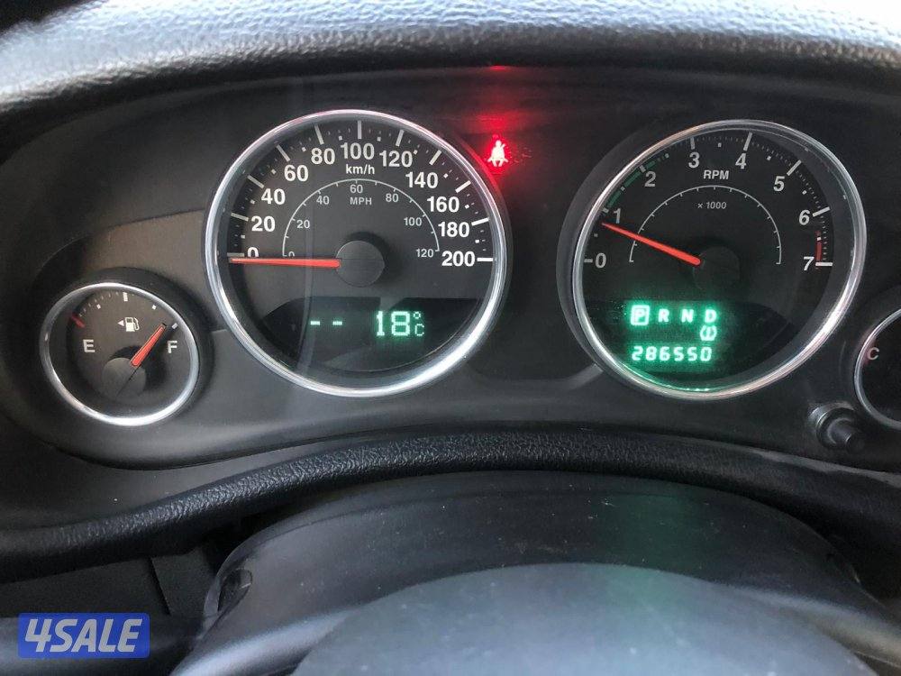 للبيع جيب رانجلر موديل 20129