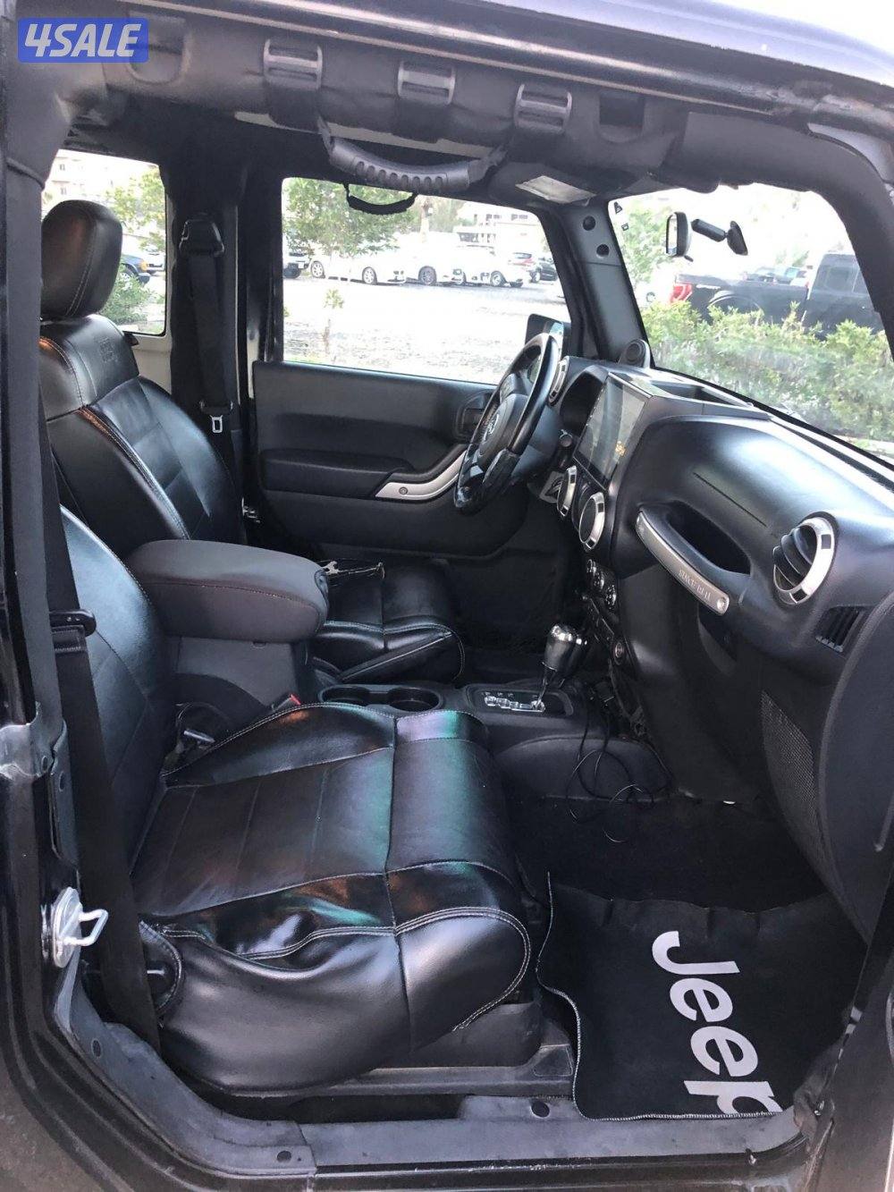 للبيع جيب رانجلر موديل 201210