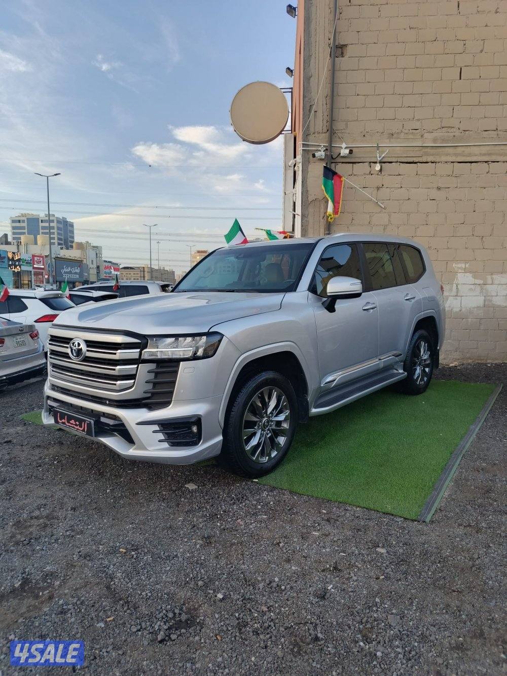 النشاما لبيع وشراء السيارات لاندكرورز2