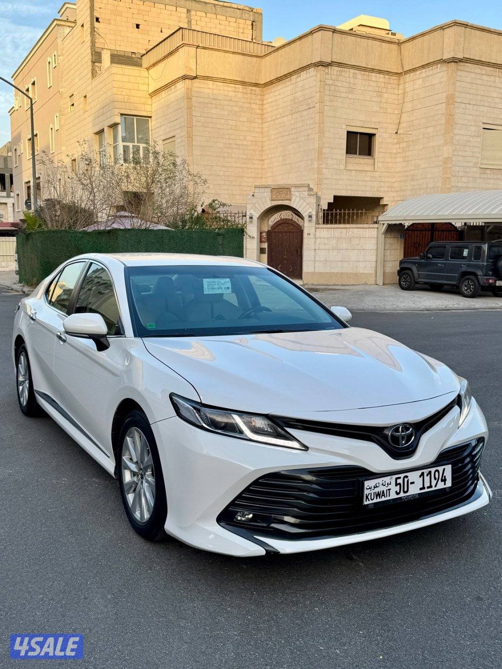 للبيع كامري 2018 بحالة الوكالة1