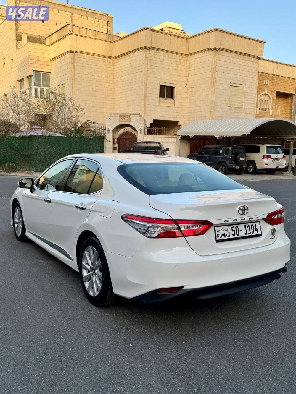 للبيع كامري 2018 بحالة الوكالة3