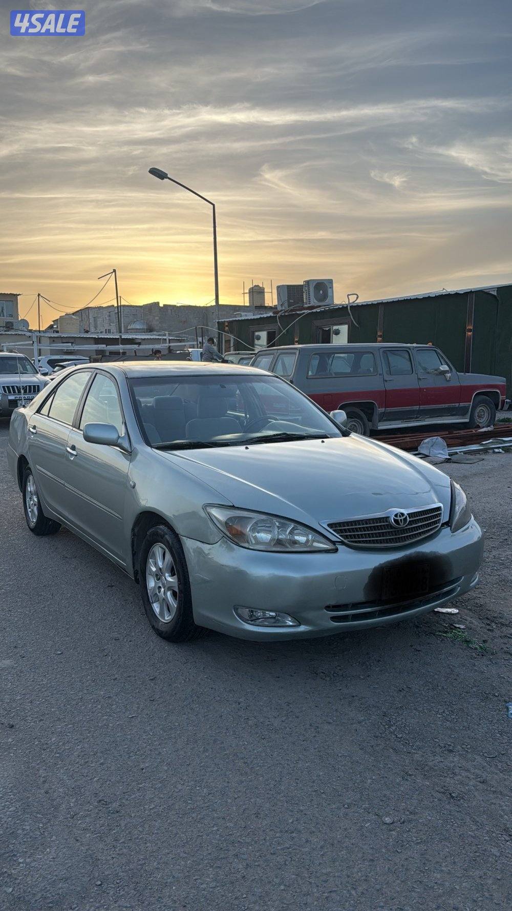 للبيع كامري مديل2004 السياره ما تشتكي من شيء بيمه سنه4