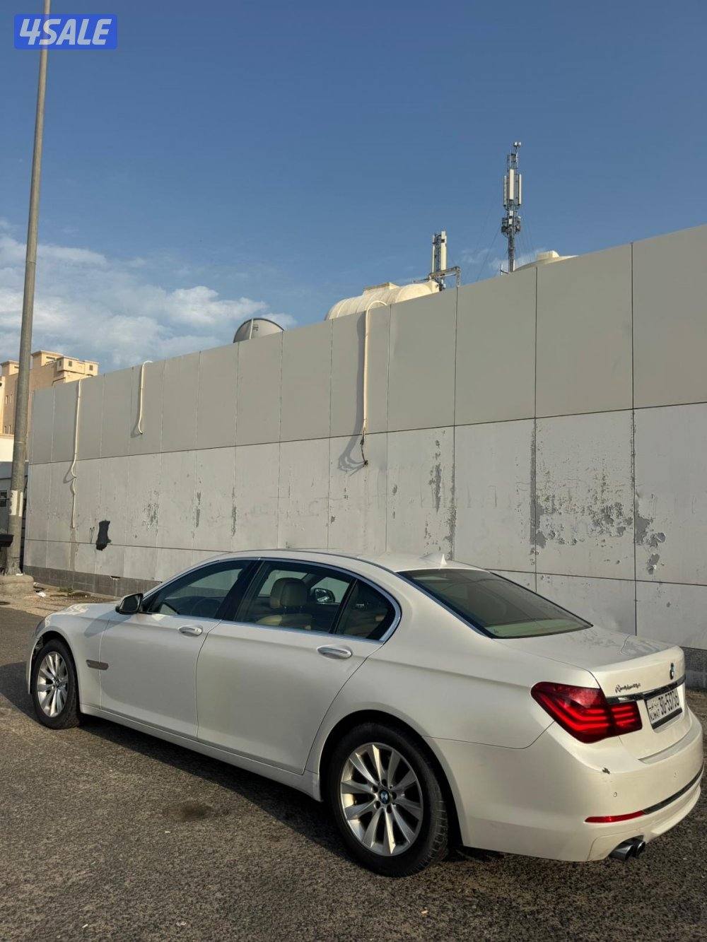 للبيع بي ام 730Li1