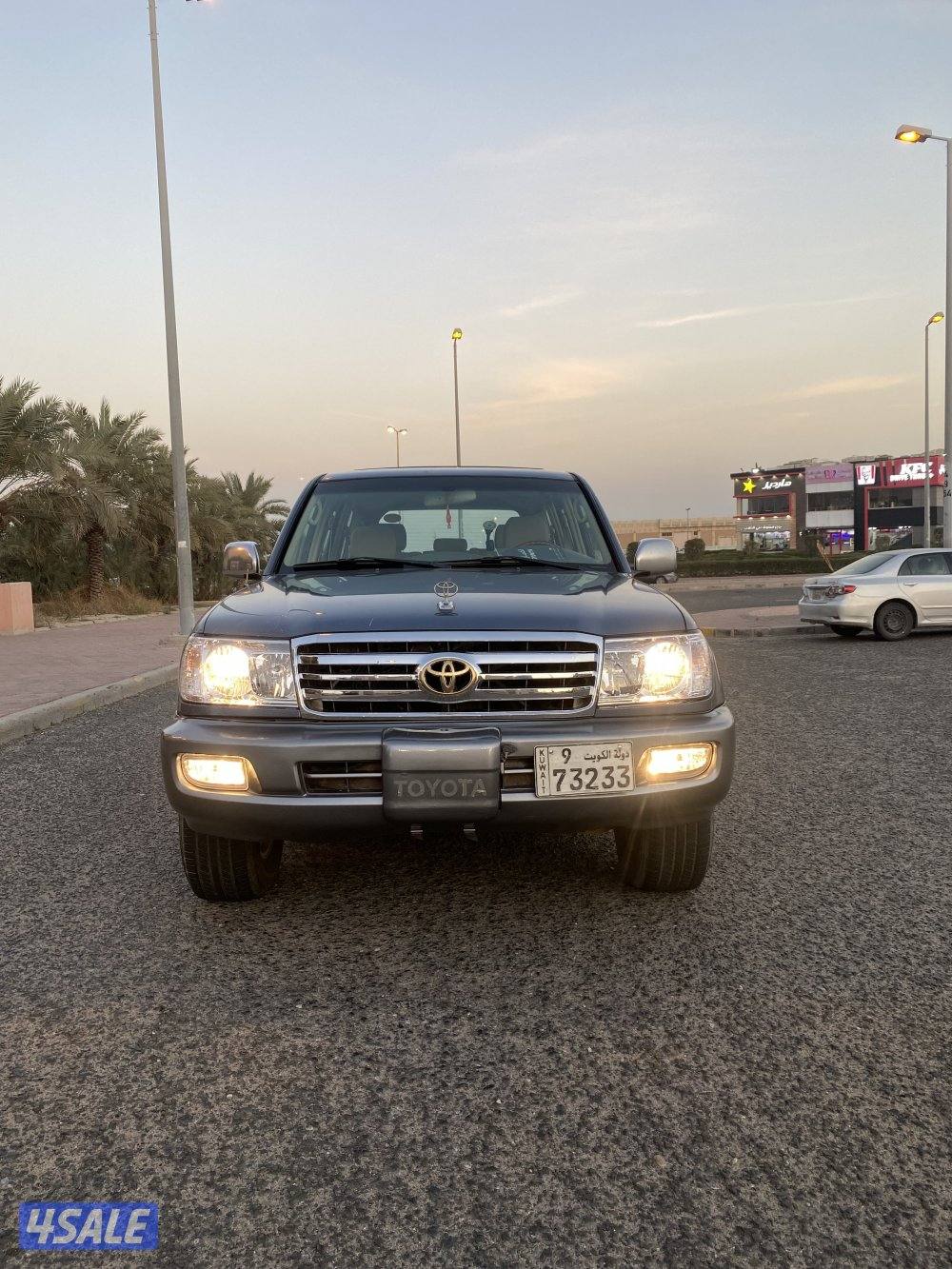 لاندكروزر 2006 فحص مرفق شد بلد فقط قطعه عداد 4790