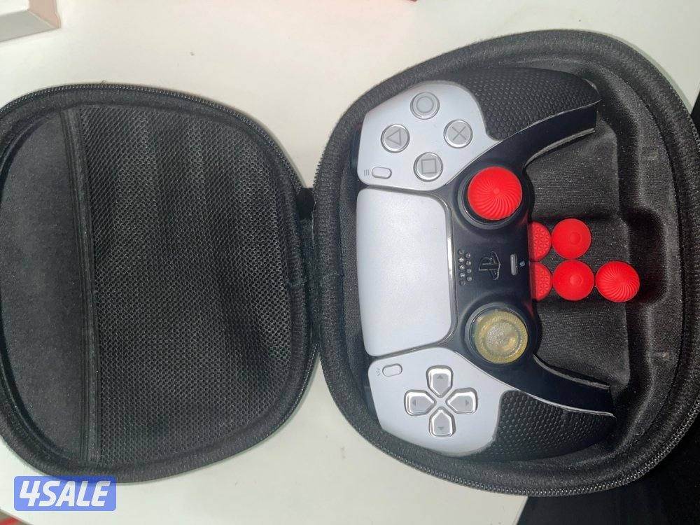 يدتين سوني فايف معدله و عاديه1