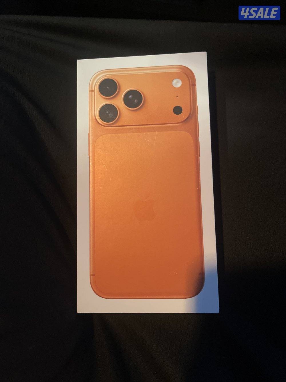 ايفون برو ماكس ١٧ ٢٥٦  قيقا جديد برتقالي1