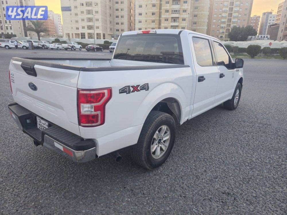 Ford F-150 pick-up 2019 model 53,000 km used Orginal paint.4