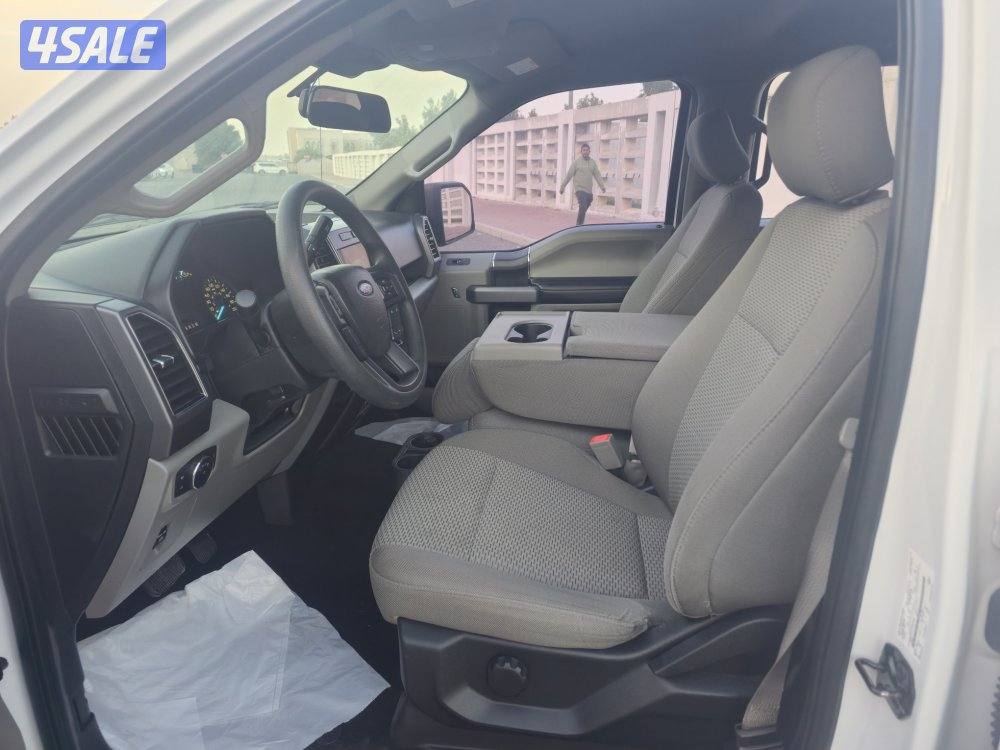 Ford F-150 pick-up 2019 model 53,000 km used Orginal paint.8