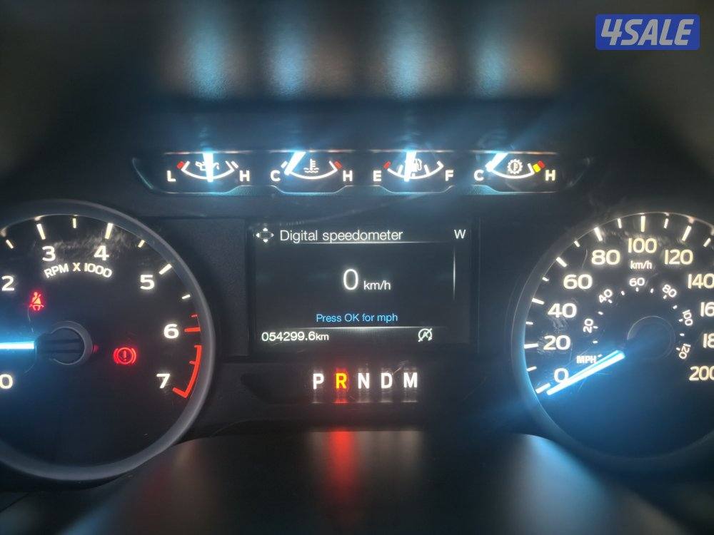 Ford F-150 pick-up 2019 model 53,000 km used Orginal paint.11