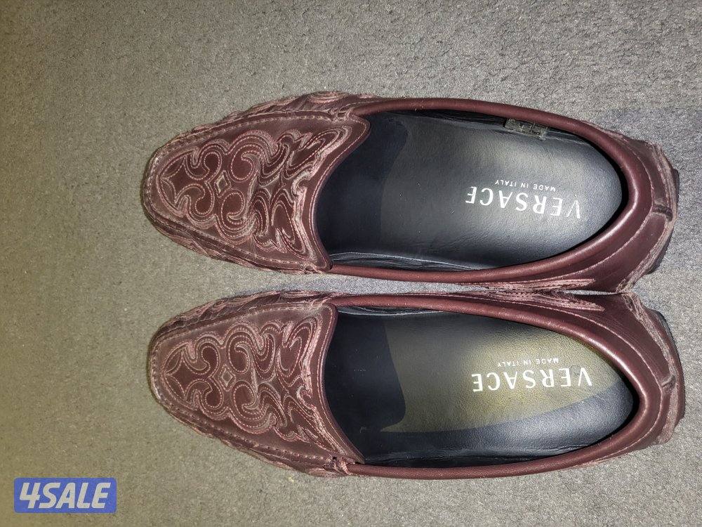 للبيع جوتي فيرزاجي  اصلي مقاس ٤٤  من غير كرتون  جديده استخدام مره ممكن1