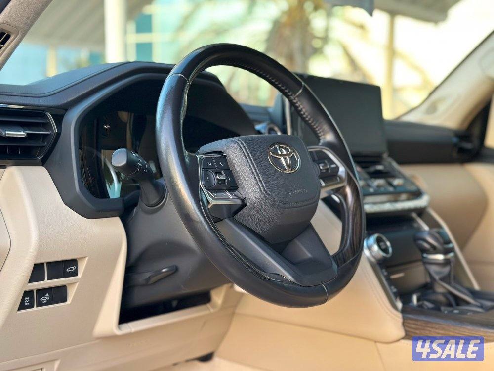 معرض القمة🚩8