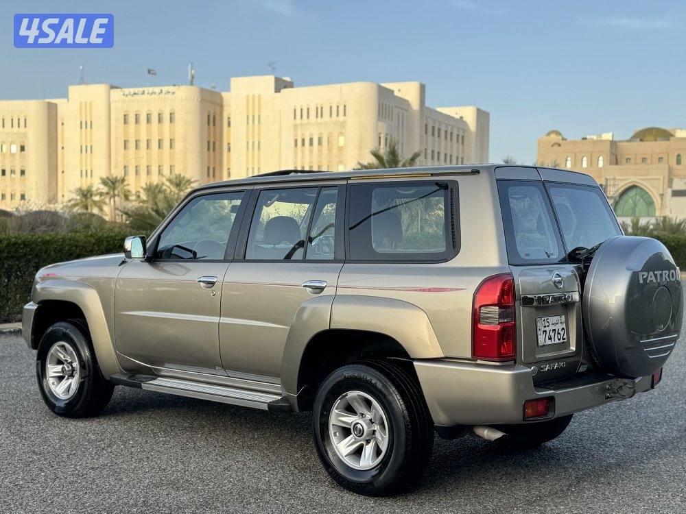 نيسان سفاري فتك موديل 2019 قير عادي صبغ الوكاله5