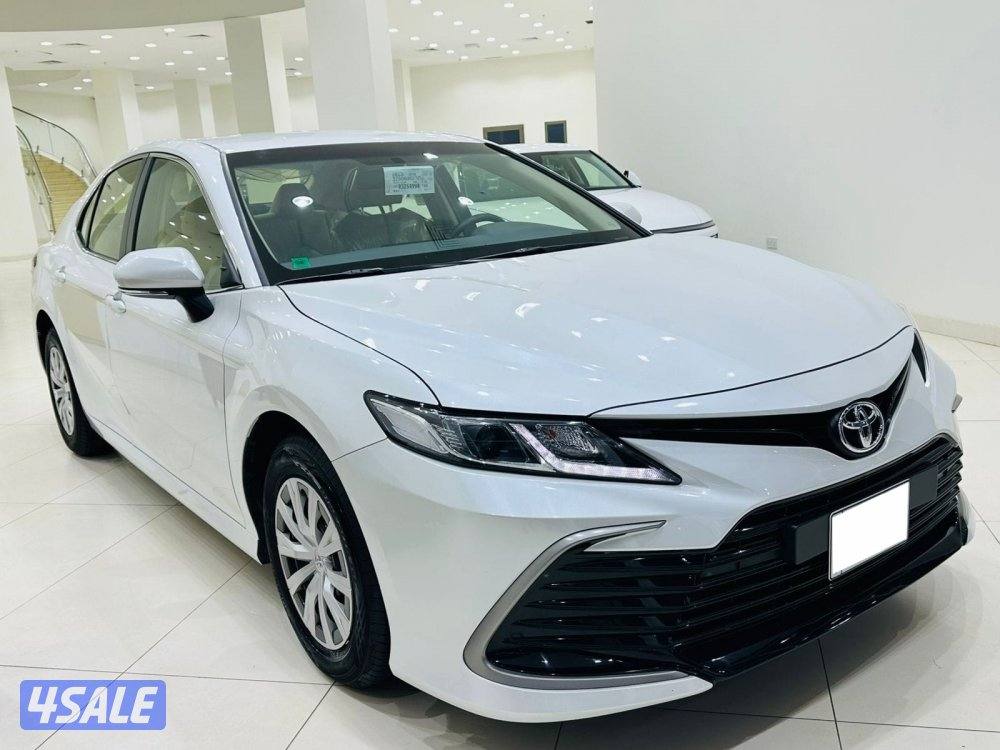 للبيع تويوتا كامري LE  2.5موديل 20241