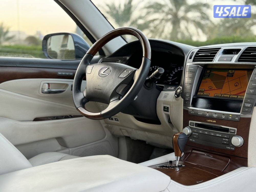 لكزس 460L موديل 2011 وارد الساير بحاله الوكاله12