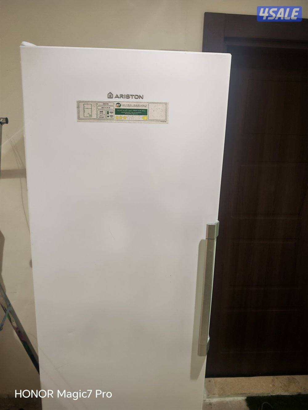 للبيع فريزر ايطالي اريستون9