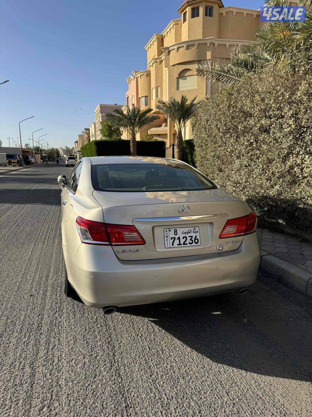 للبيع لكزس ES 350 موديل 20112