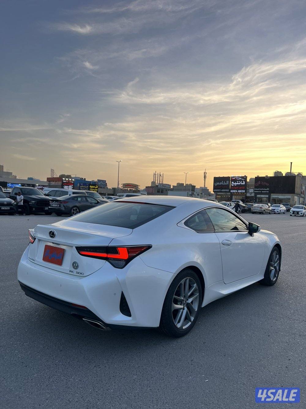 لكزس 2019 RC4