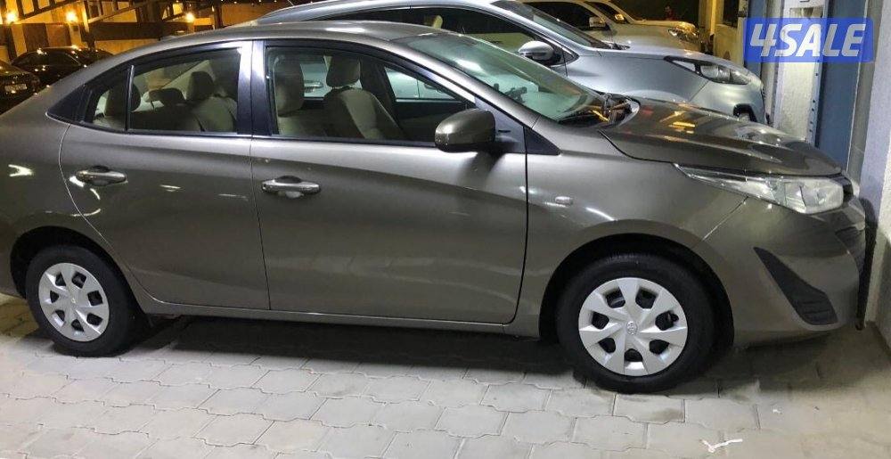 سيارة تويوتا يارس للبيع، التواصل عبر الواتساب0