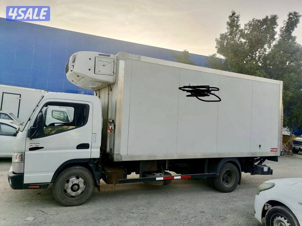 ميتسوبيشي FUSO مبردة موديل 2025 – حالة ممتازة4