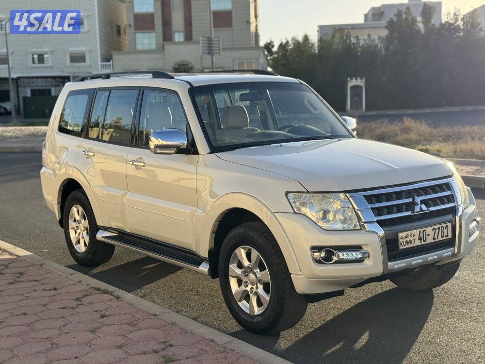 للبيع باجيرو 20164