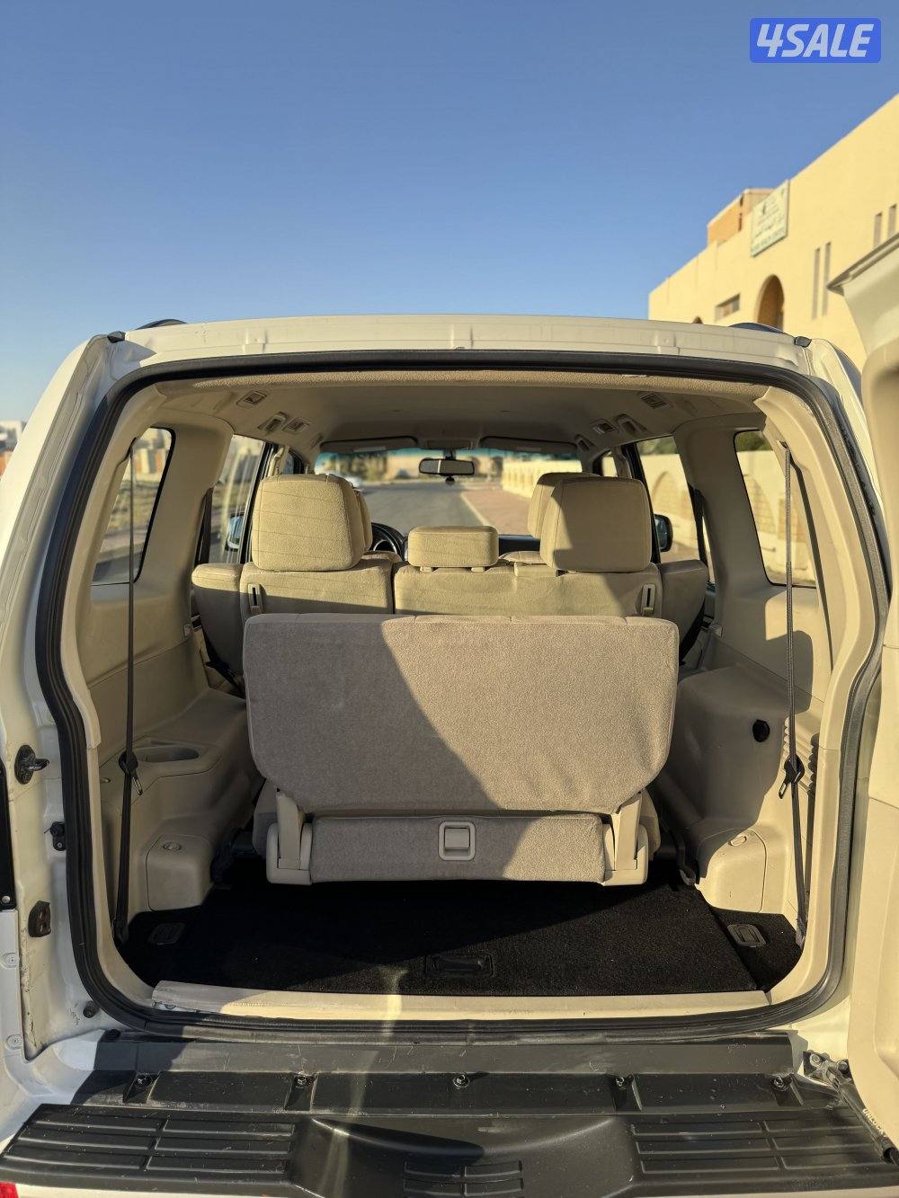 للبيع باجيرو 20168