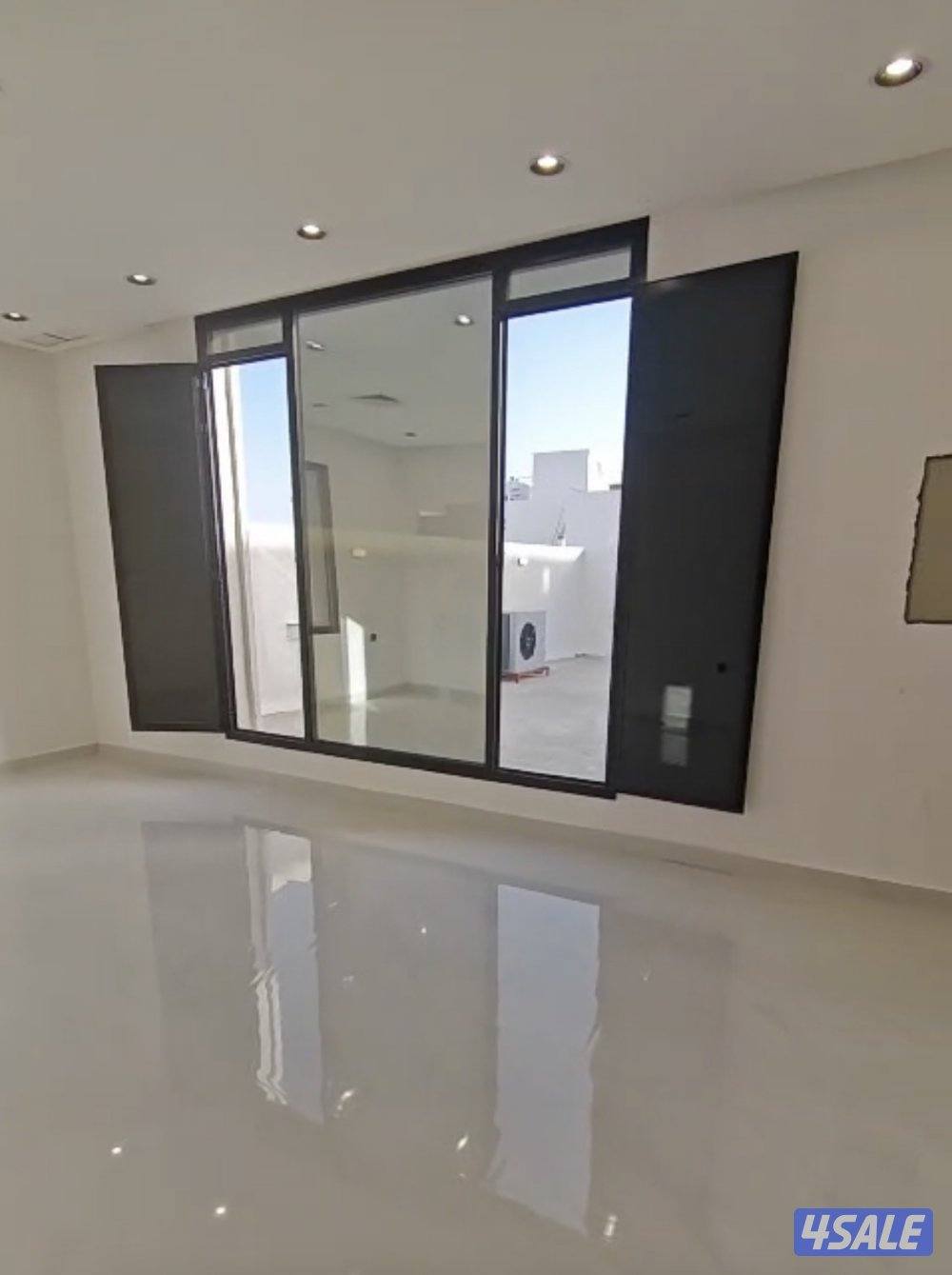 للايجار شقة المطلاع N5 مع حوش السطح تشطيب VIP2