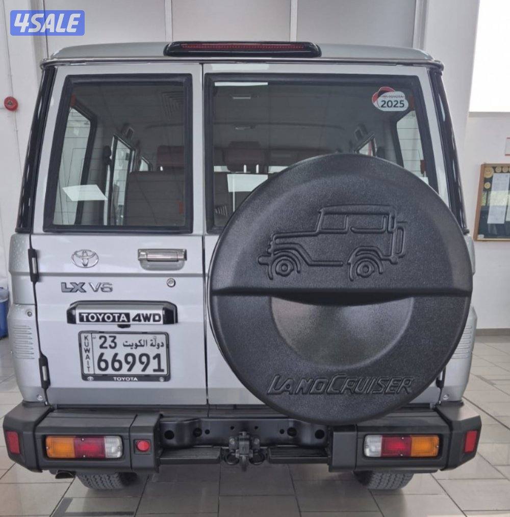 لاند كروزر ( نص ) LX TOYOTA6
