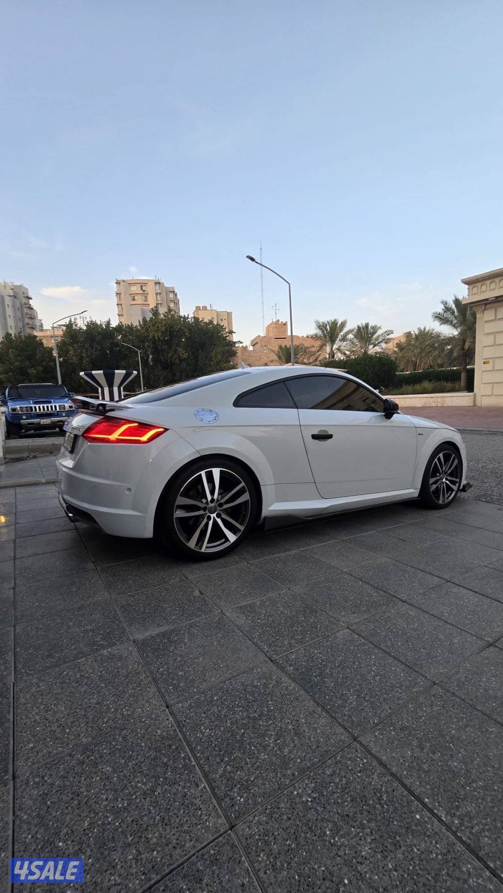 Audi TT SLine1