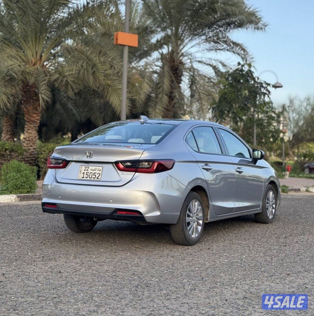 للبيع هوندا سيتي 2024 - ماكينه 1.5 CC بحاله ممتازه7