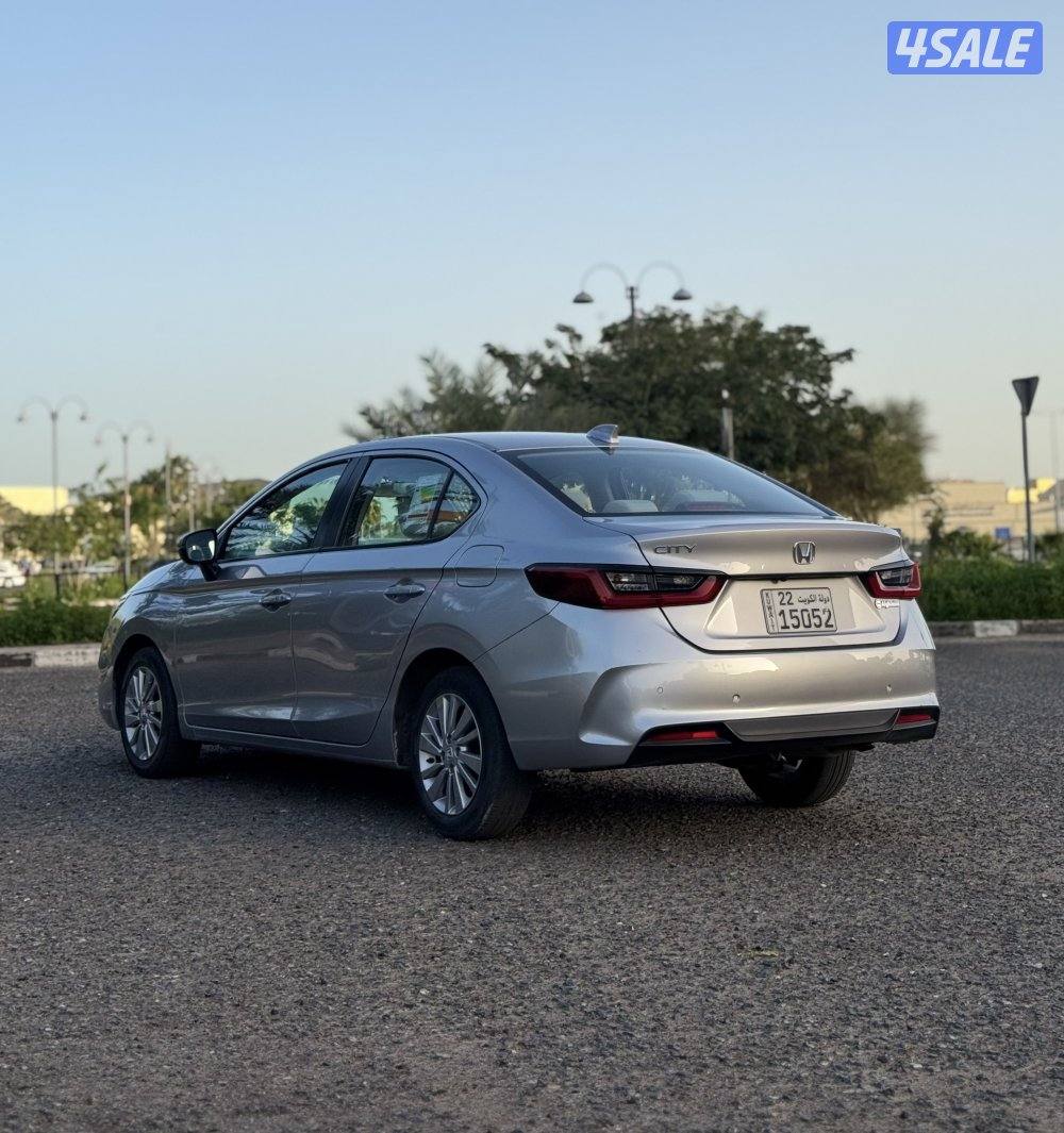 للبيع هوندا سيتي 2024 - ماكينه 1.5 CC بحاله ممتازه12