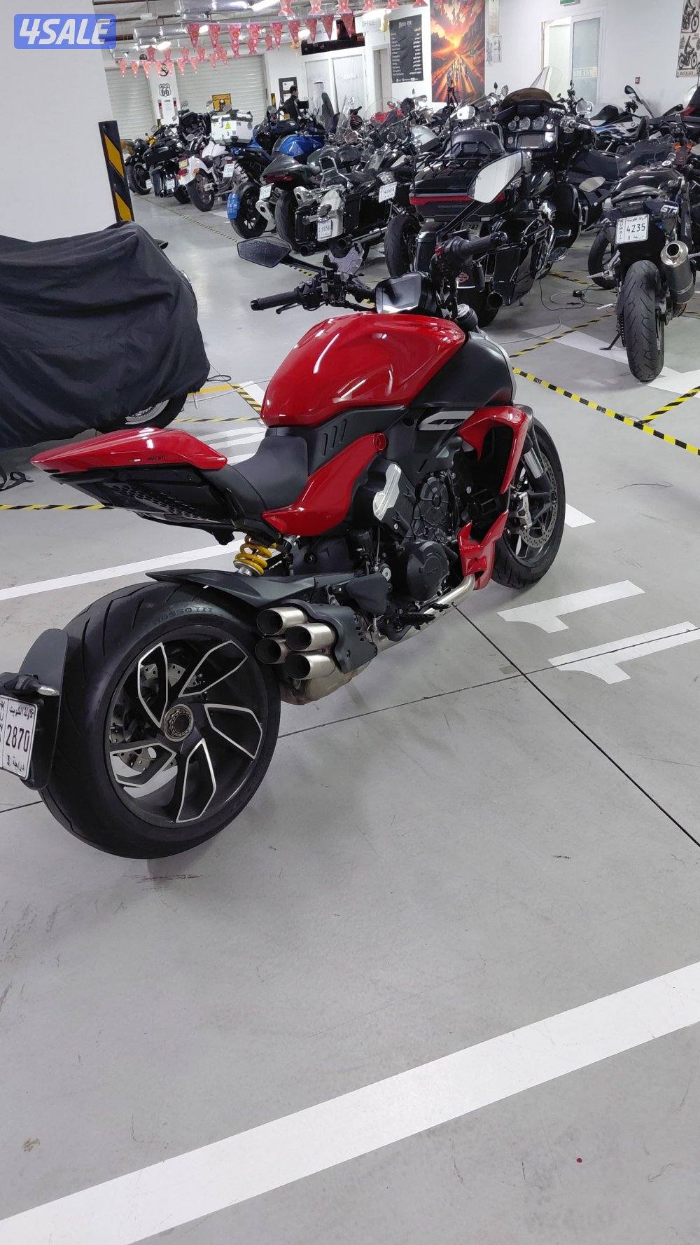 دوكاتي ديافل v4 20243