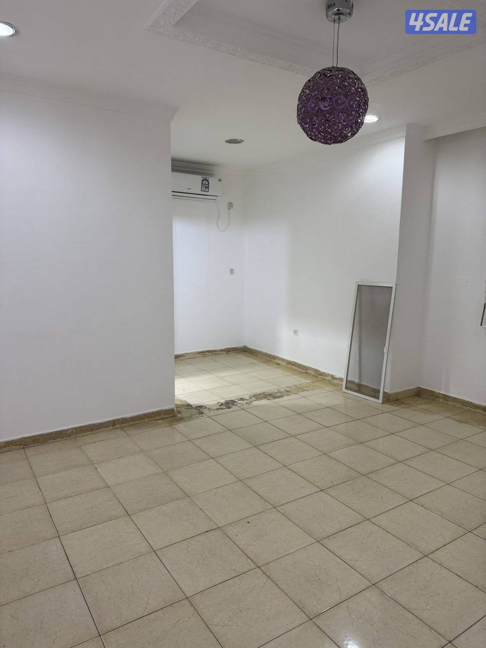 للإيجار في منطقة القرين دور ثاني مصعد1