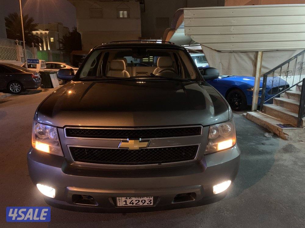 للبيع تاهو موديل 2013 دبل قير عداد 261 الف الغانم0