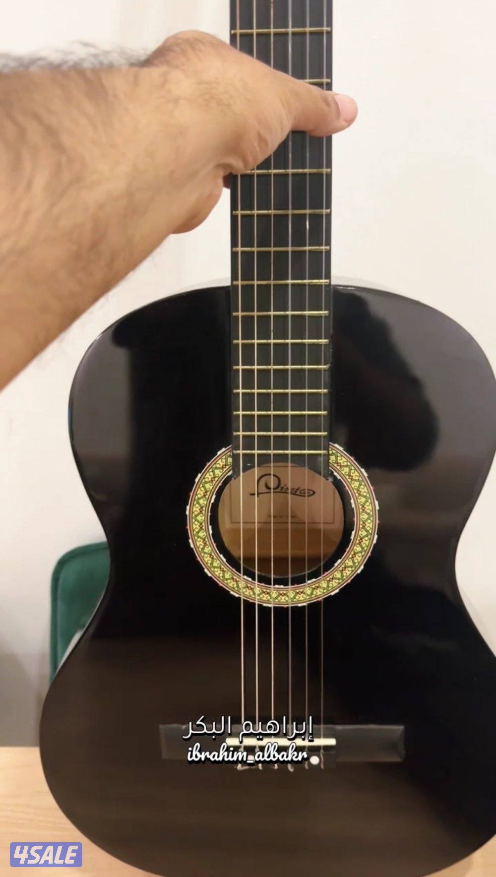 جيتار كلاسيكي أسود جديد0