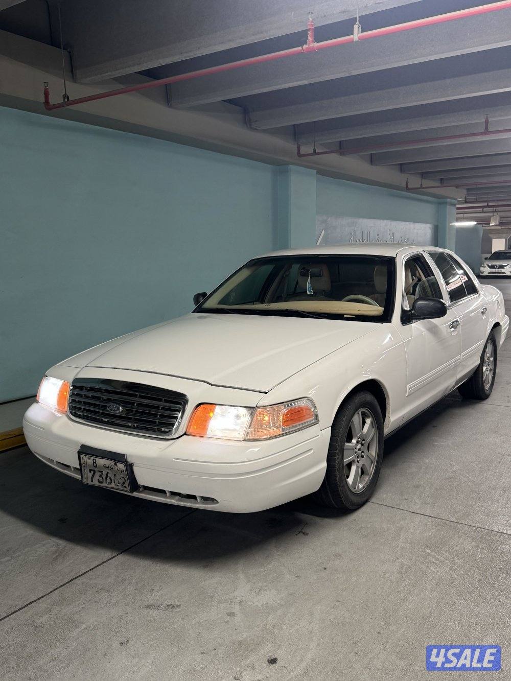 للـبيع فورد فكتوريا1