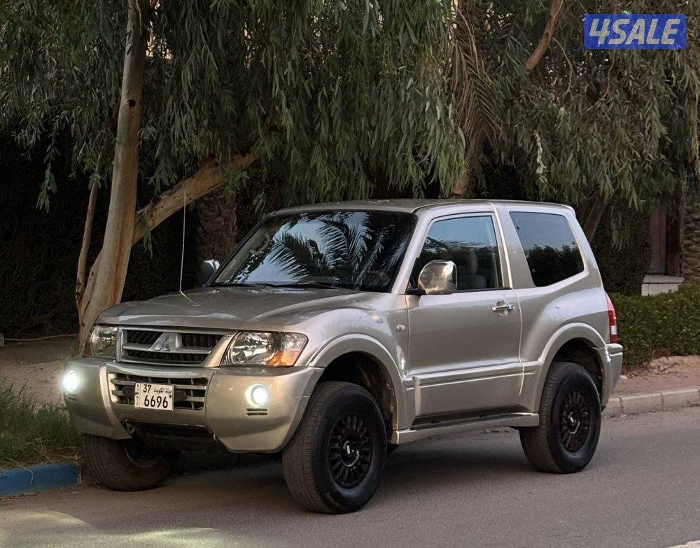 باجيرو باب واحد موديل 2005 ماشي 240 شرط الفحص3