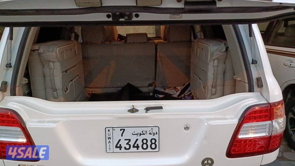 للبيع لاندكروزر 2006gxr10