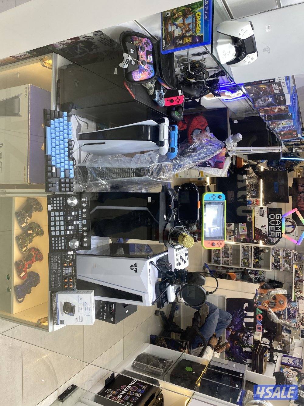 نشتري و نبيع جميع الأجهزة الألعاب1