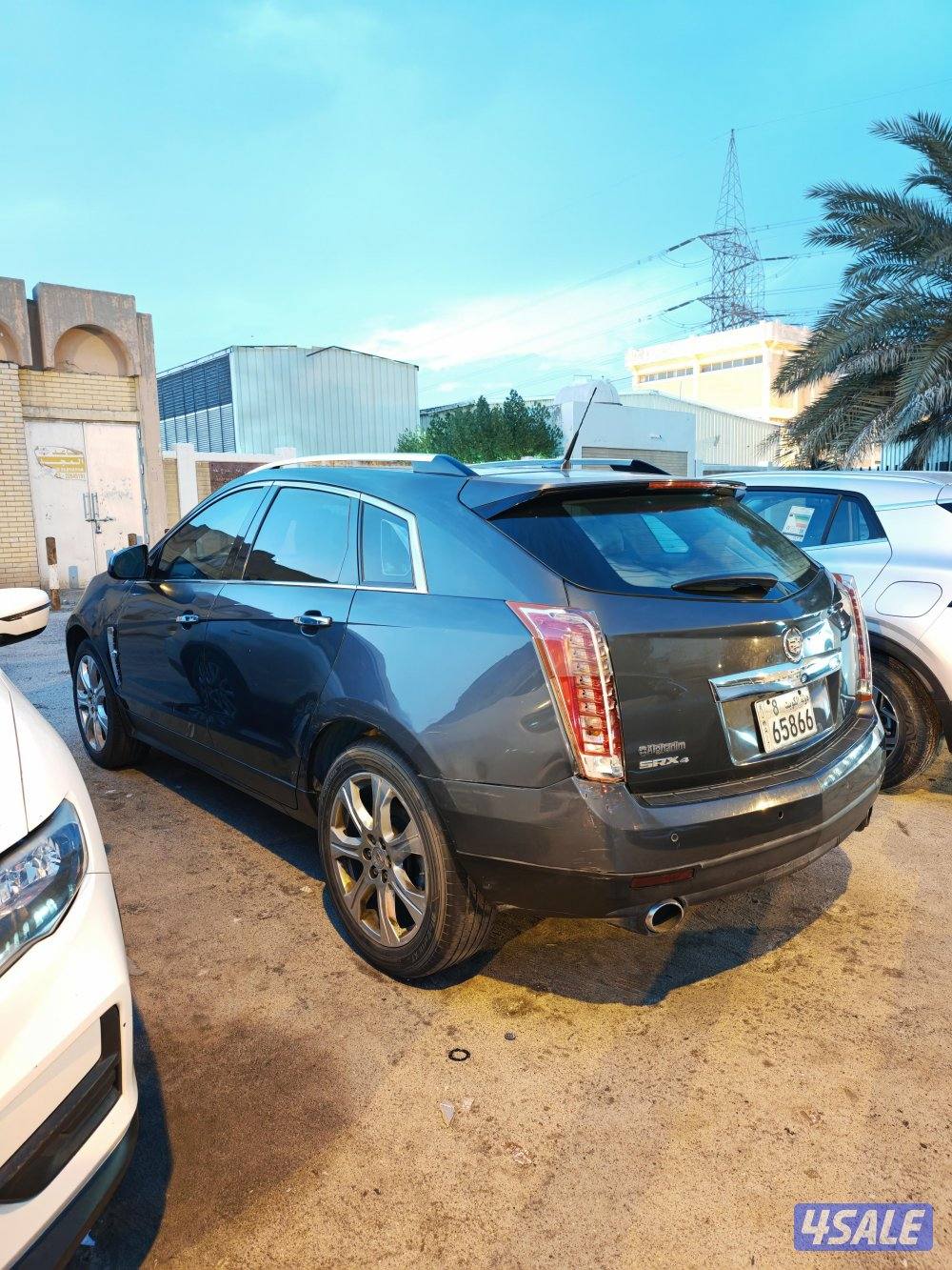 جيب كاديلاك SRX 20111