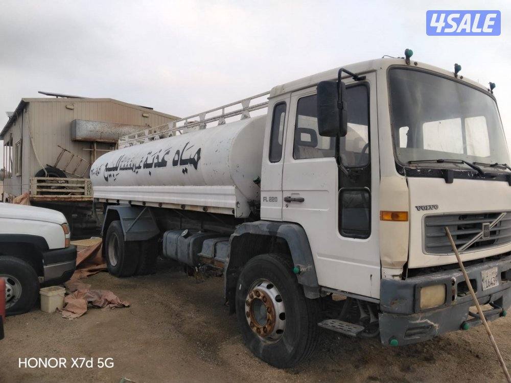 للبيع فولفو موديل 2005عايدي6 سلندر تيربو 6 غيار1